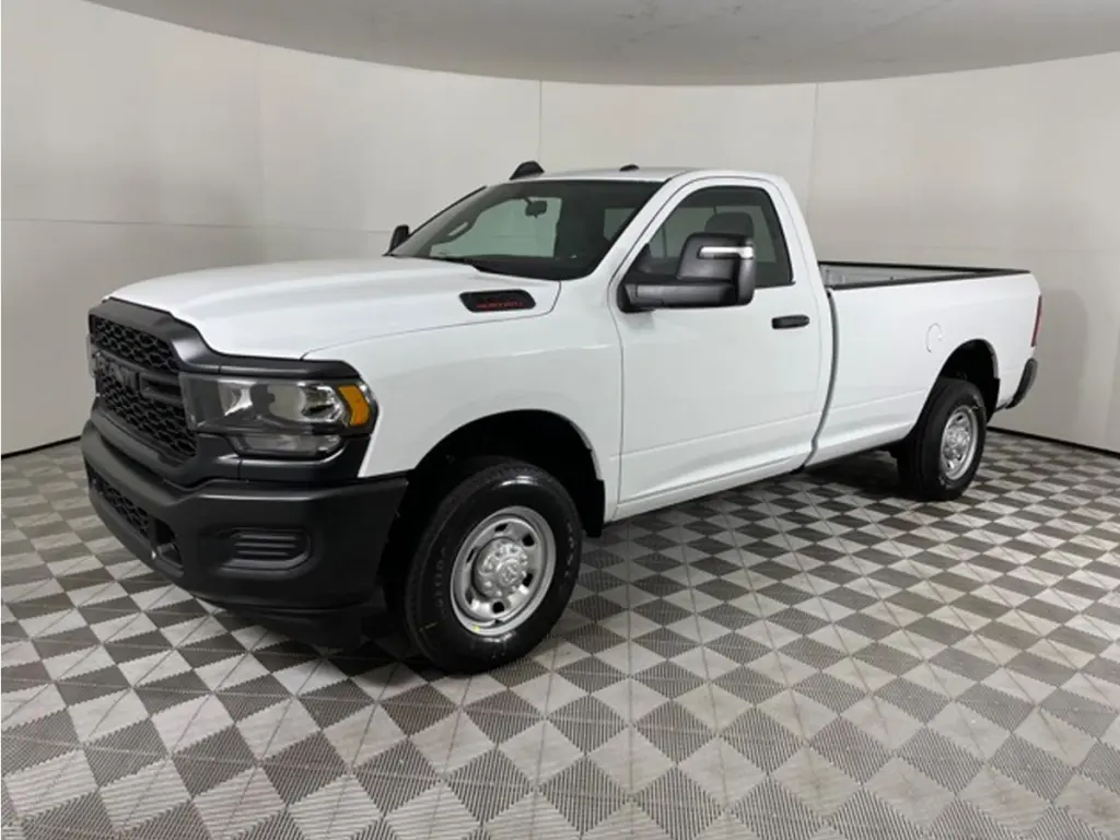 Ram 2500 2023 4x4 Big Horn 4dr Crew Cab 6.3 ft. SB Pickup
