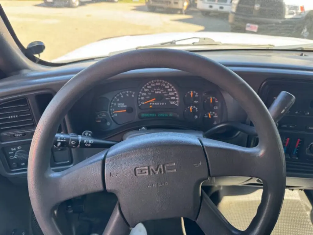 2006 GMC Sierra 2500HD