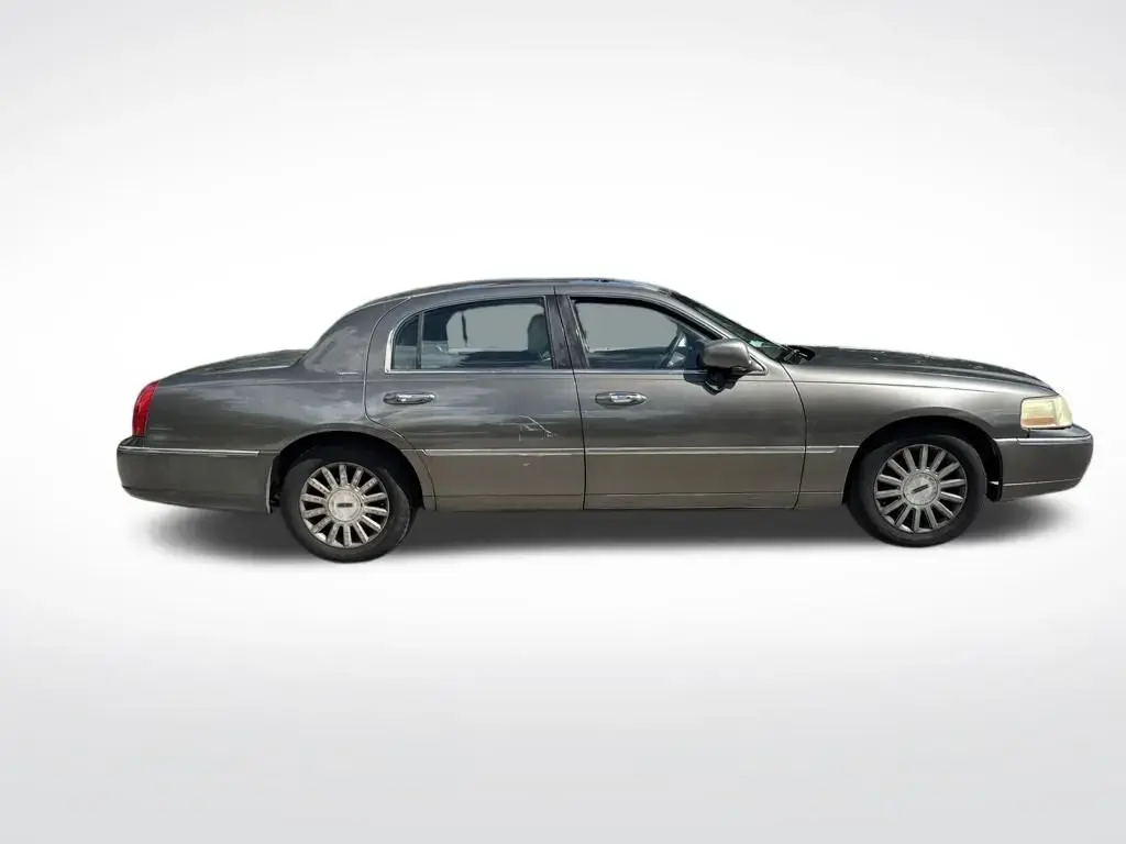 Lincoln Town Car 2004 Signature 4dr Sedán