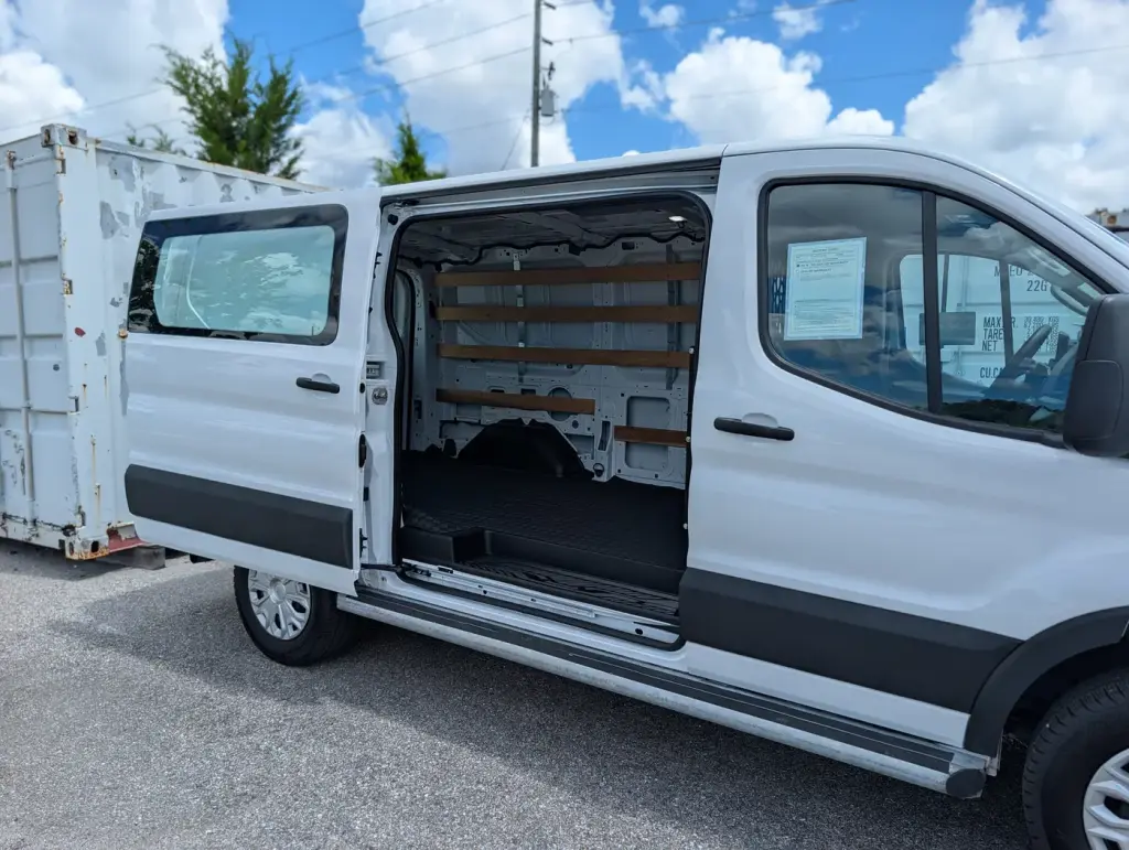 Ford Transit 2025 250 3dr LWB Low Roof Carga Van
