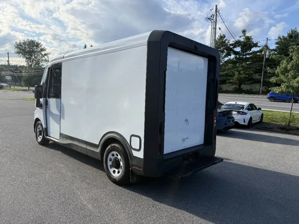 2025 Chevrolet BrightDrop 400