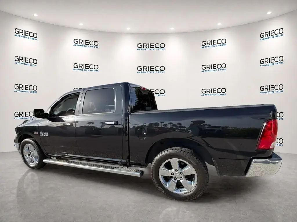 Ram 1500 2015 4x2 Big Horn 4dr Crew Cab 5.5 ft. SB Pickup