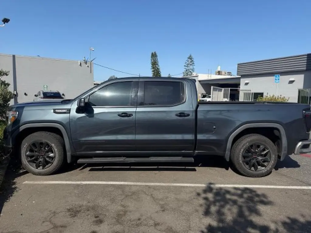 GMC Sierra 1500 2019 4x2 SLT 4dr Crew Cab 5.8 ft. SB