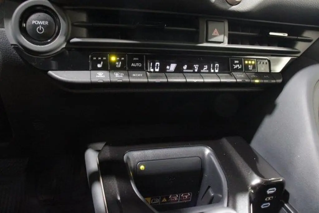 Toyota Crown 2026 AWD XLE 4dr Sedán