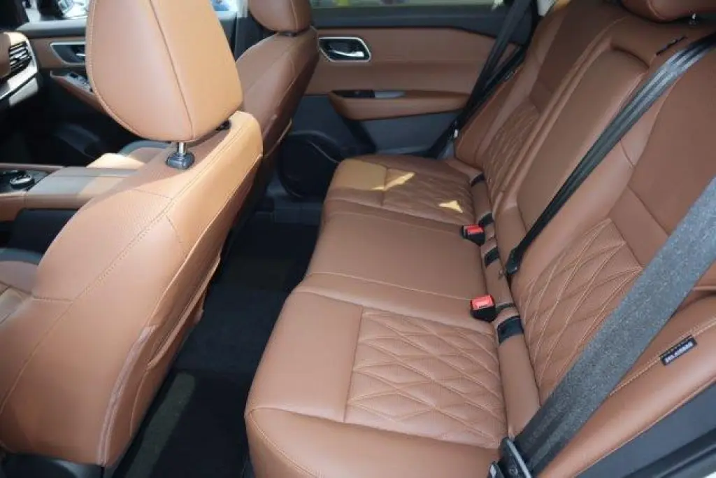Nissan Rogue 2026 AWD Platinum 4p Crossover