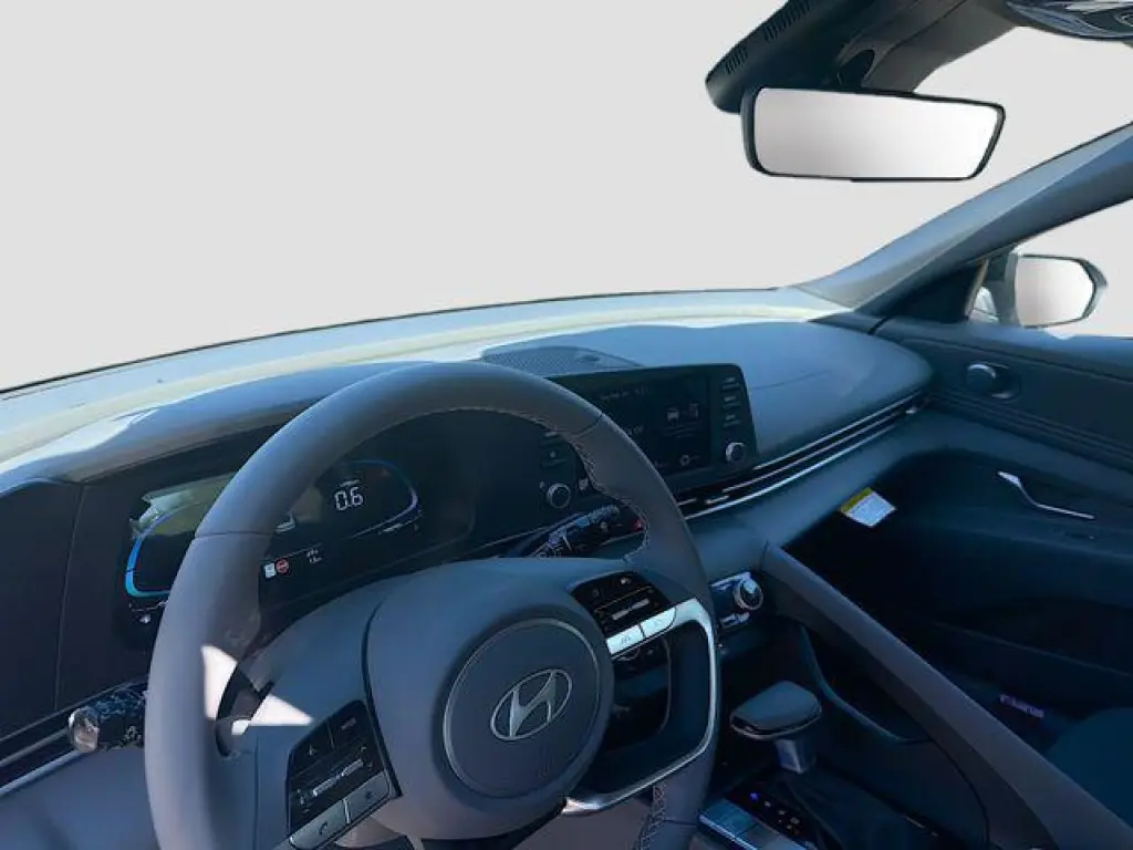 Hyundai ELANTRA 2026 SEL Sport 4dr Sedán