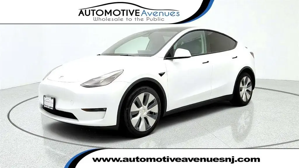 Tesla Model Y 2024 AWD Long Range 4 puertas crossover