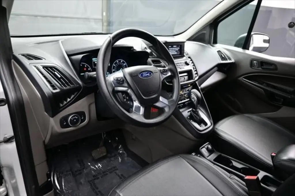 Ford Transit Connect 2022 XL 4p LWB Mini-Furgoneta con Puertas Traseras de Carga