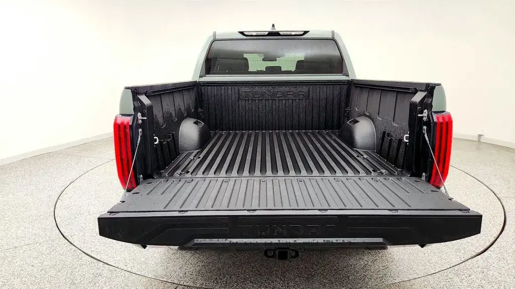 Toyota Tundra 2023 4x4 SR5 4p. Cabina CrewMax Camioneta SB