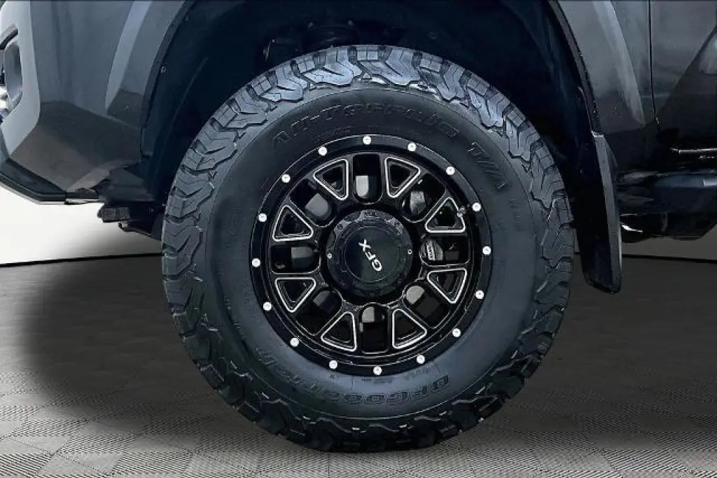 Toyota Tacoma 2020 4x4 TRD Sport 4dr Double Cab 5.0 ft SB 6A