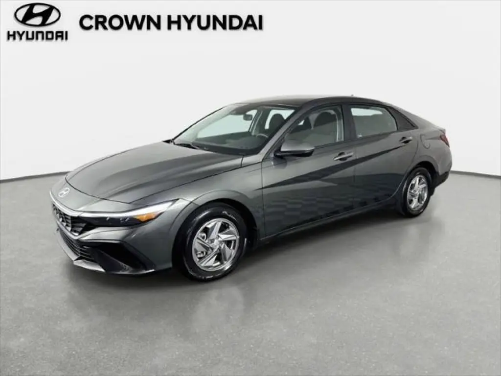 Hyundai ELANTRA 2025 SE Sedán 4 puertas