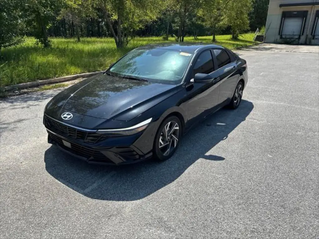 Hyundai ELANTRA 2025 Limited 4dr Sed an