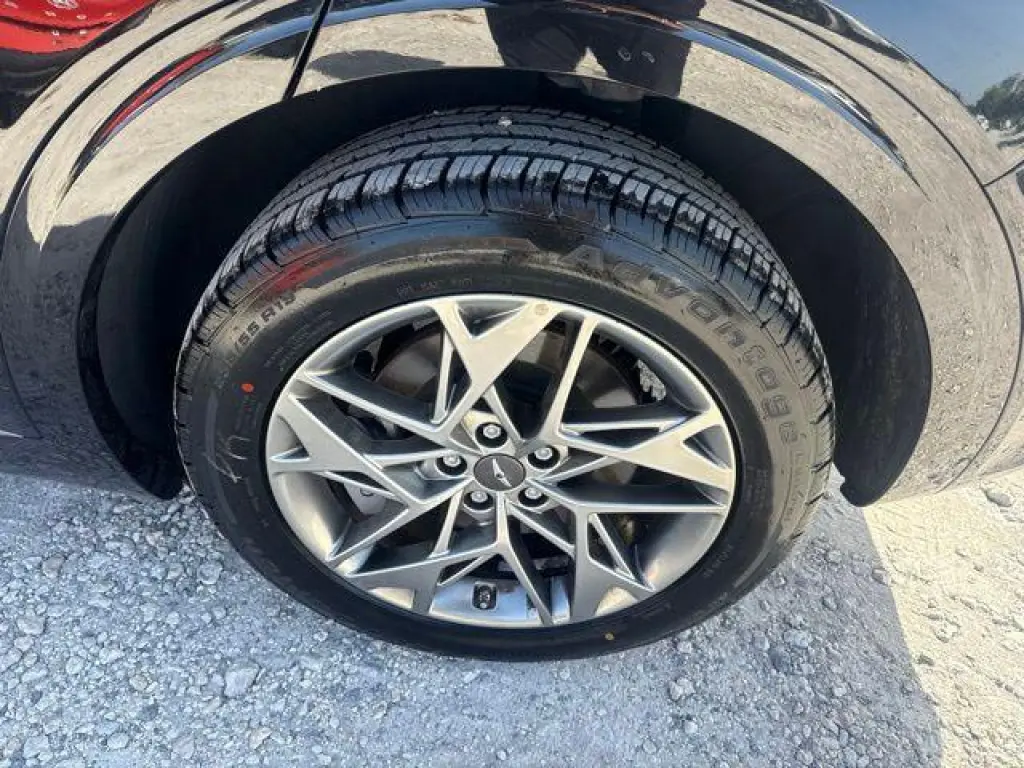 Genesis GV70 2025 AWD 2.5T Standard 4dr SUV