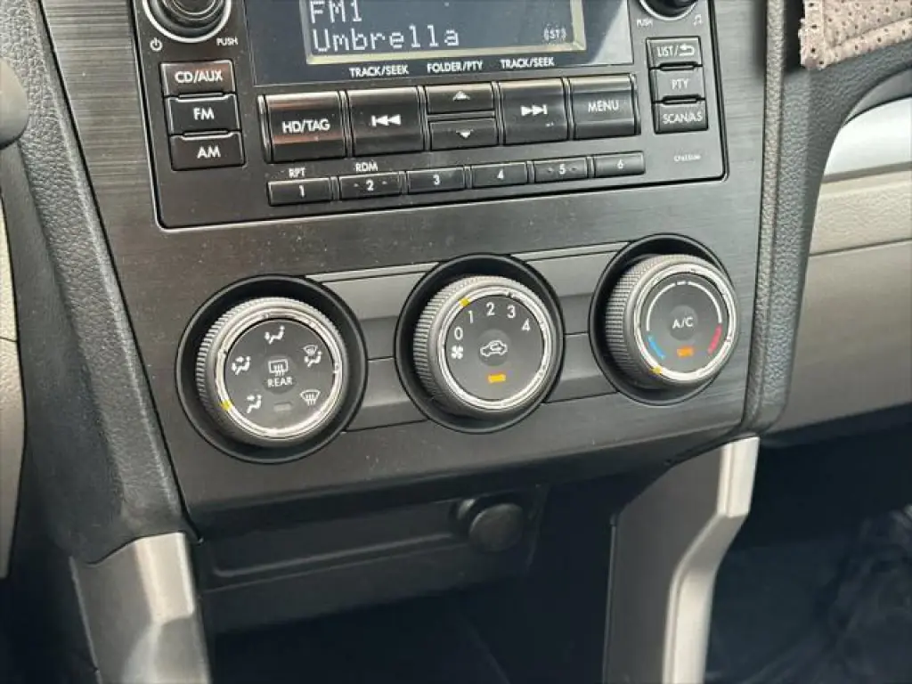 Subaru Forester 2014 tracción en todas las ruedas 2.5i Premium 4dr Wagon CVT