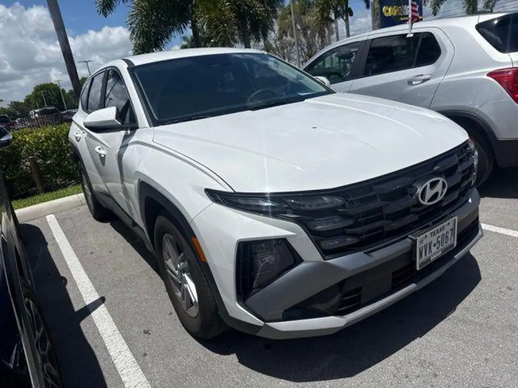 Hyundai TUCSON 2026 SE 4dr SUV