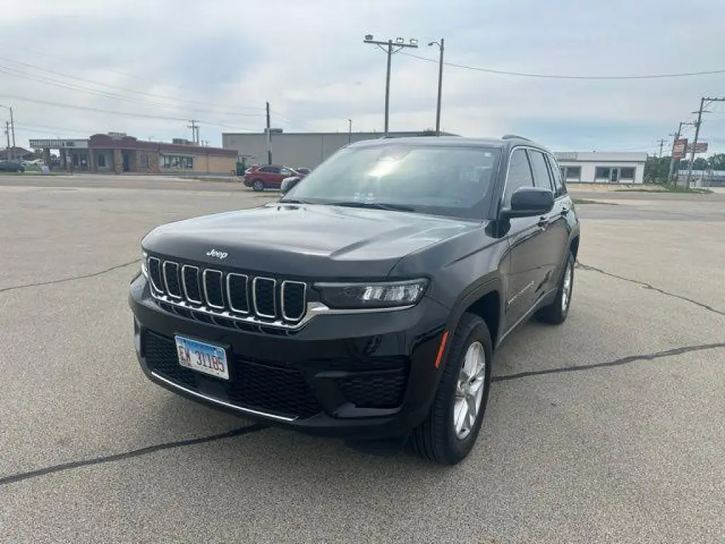 Jeep Grand Cherokee 2024 4x4 Laredo 4dr SUV