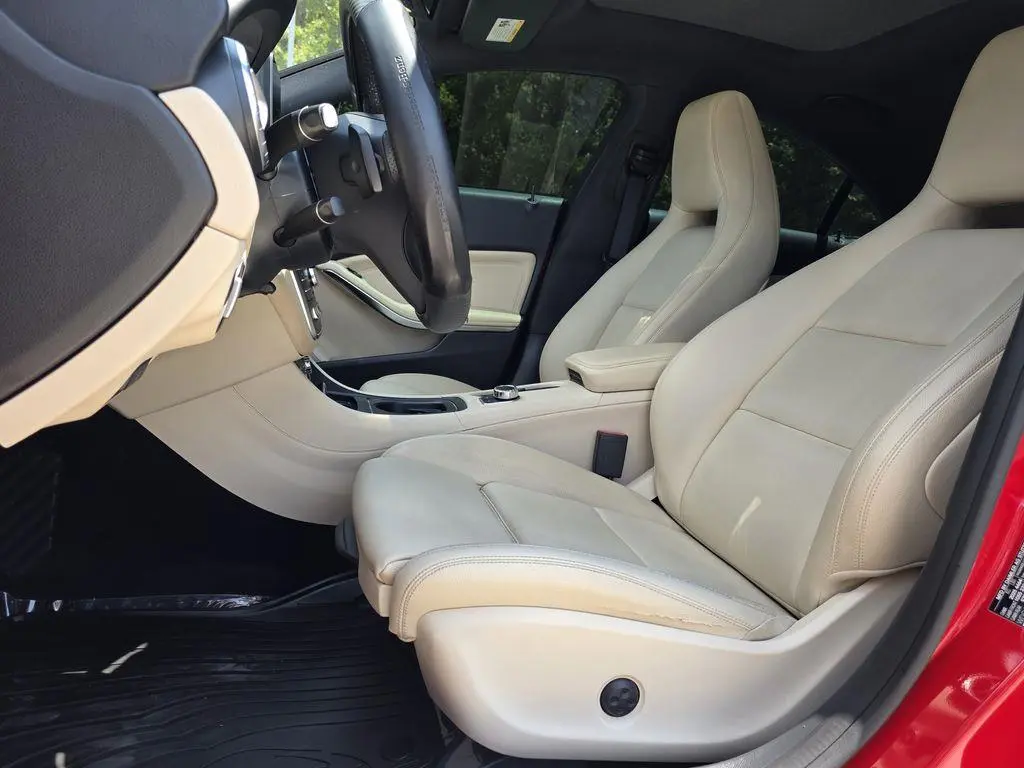 Mercedes-Benz CLA 2017 AWD CLA 250 4MATIC 4dr Sedán