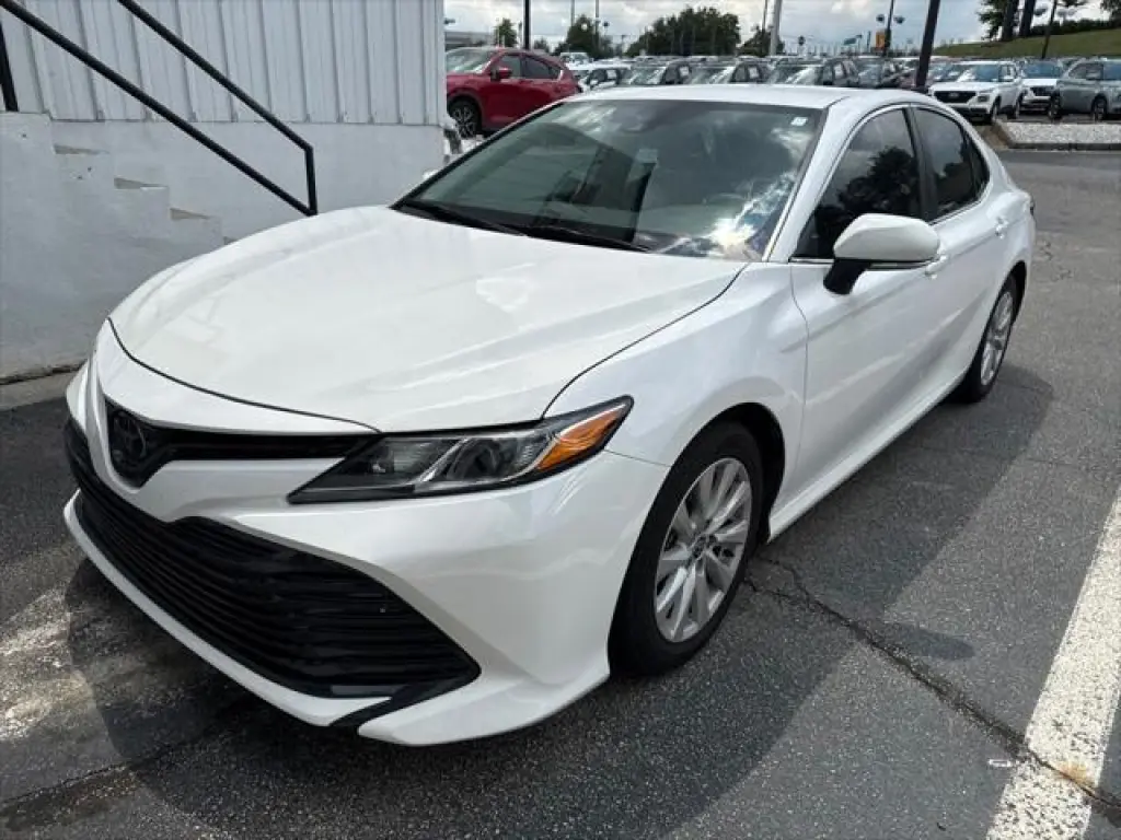 Toyota Camry 2020 LE 4p Sedan