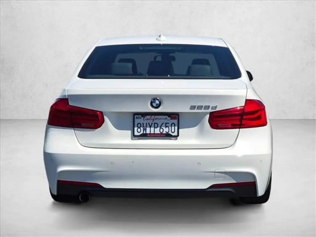 BMW Serie 3 2017 328d 4p Sedan