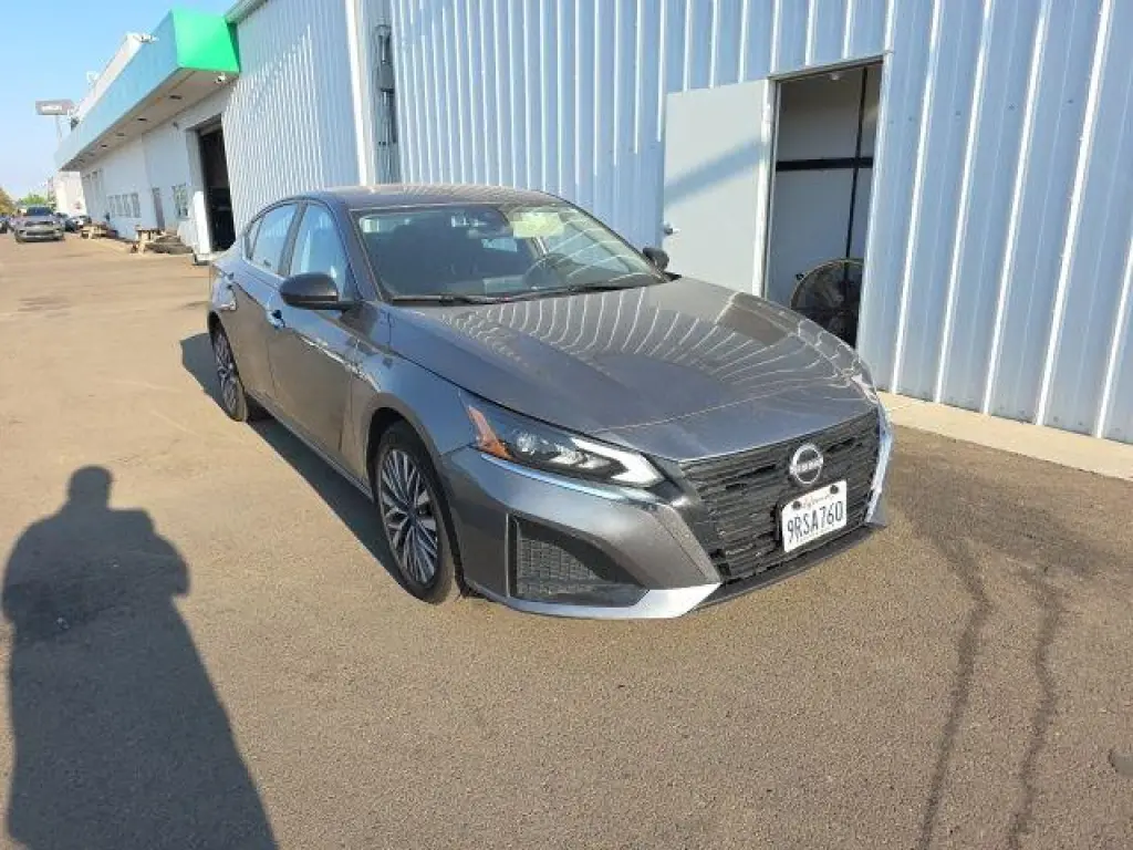 Nissan Altima 2025 2.5 SV 4dr Sedan