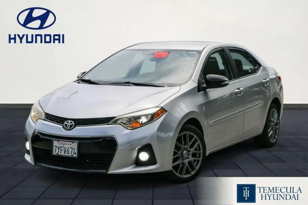 Toyota Corolla 2015 S Plus 4p Sedan 6M