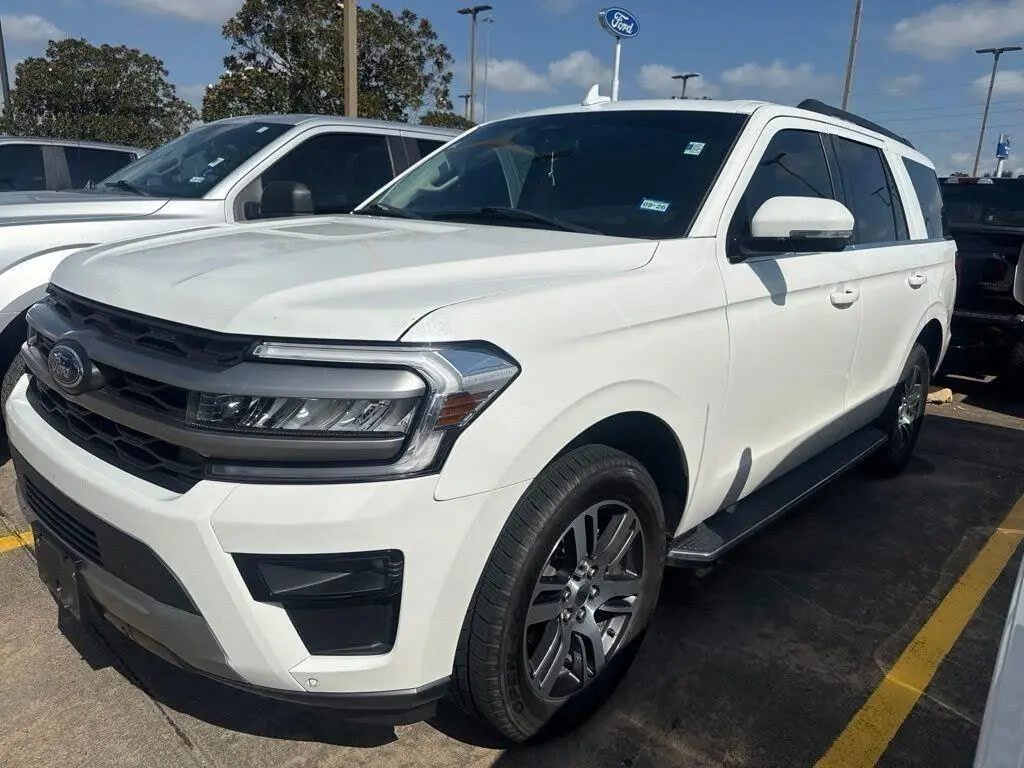Ford Expedition 2023 4x2 XLT 4p SUV