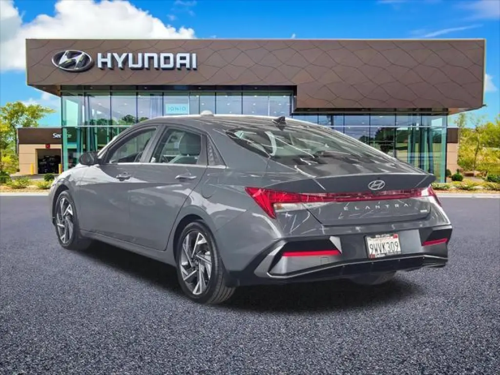 Hyundai ELANTRA Híbrido 2025 Limited 4p Sedán
