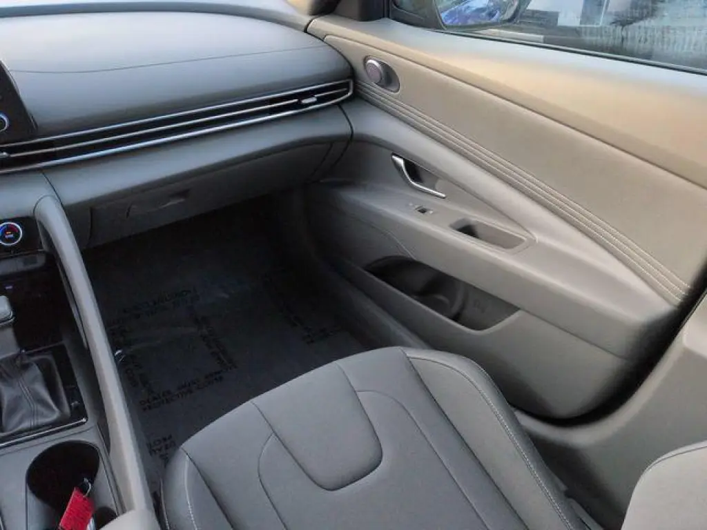 Hyundai ELANTRA 2025 SEL Sport 4dr Sedan
