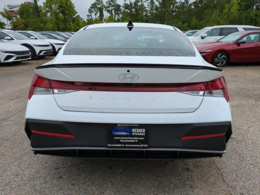 Hyundai ELANTRA 2025 SEL Sport 4dr Sedan