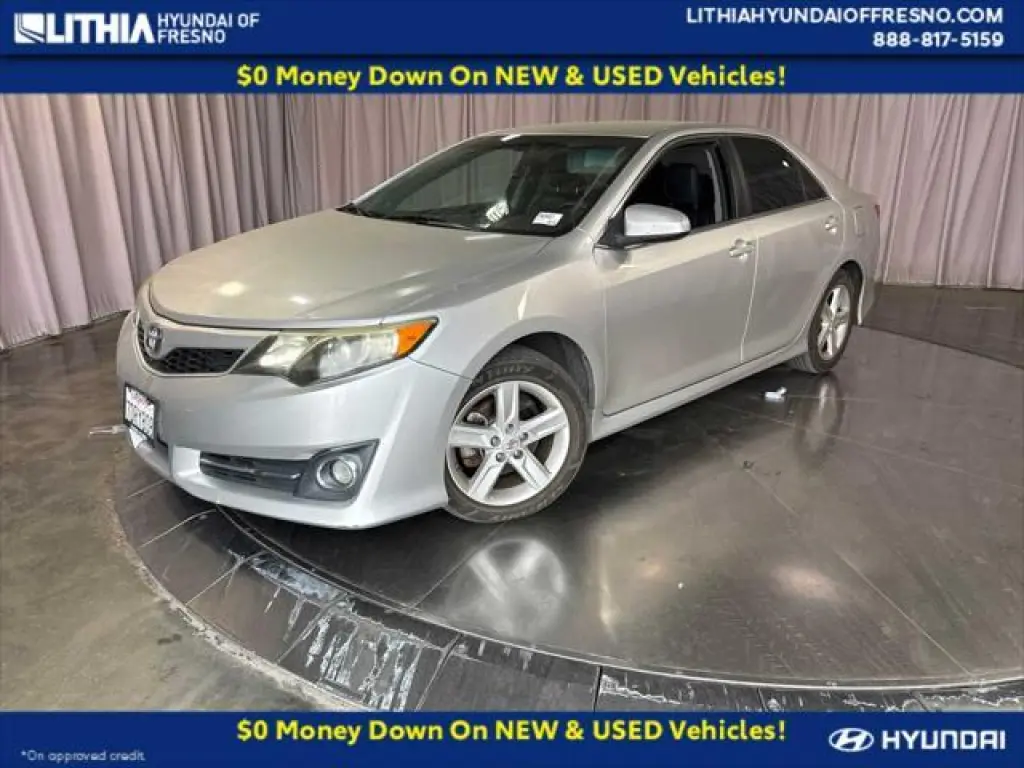 Toyota Camry 2014 SE 4dr Sedan