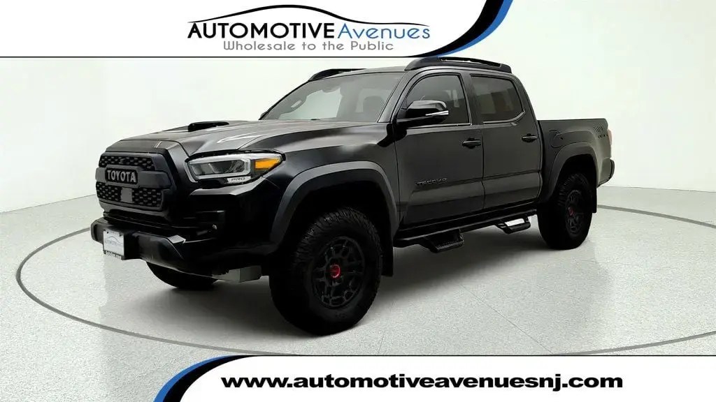 Toyota Tacoma 2023 4x4 TRD Pro 4 puertas Doble Cabina 5.0 pies SB 6M