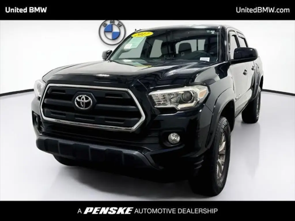 Toyota Tacoma 2017 4x2 SR5 V6 4 puertas Dobla Cab 5.0 pies SB