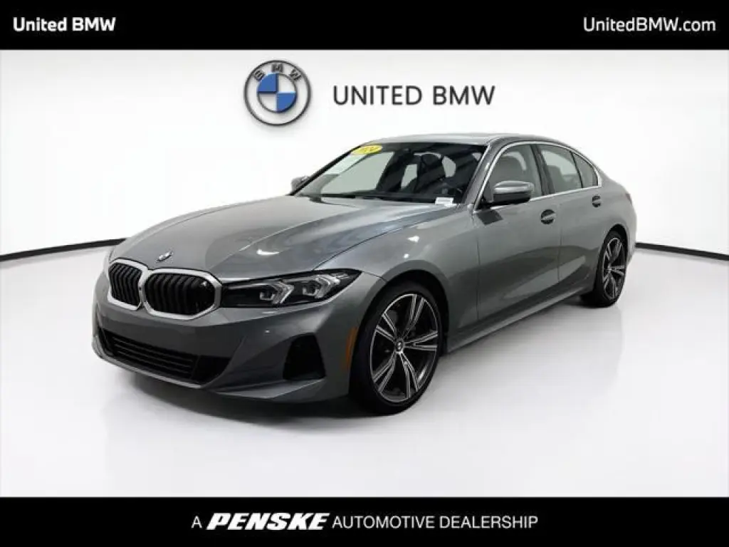 BMW Serie 3 2024 330i Sedan 4p