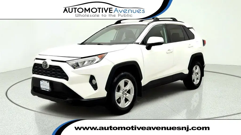 Toyota RAV4 2021 AWD XLE 4dr SUV