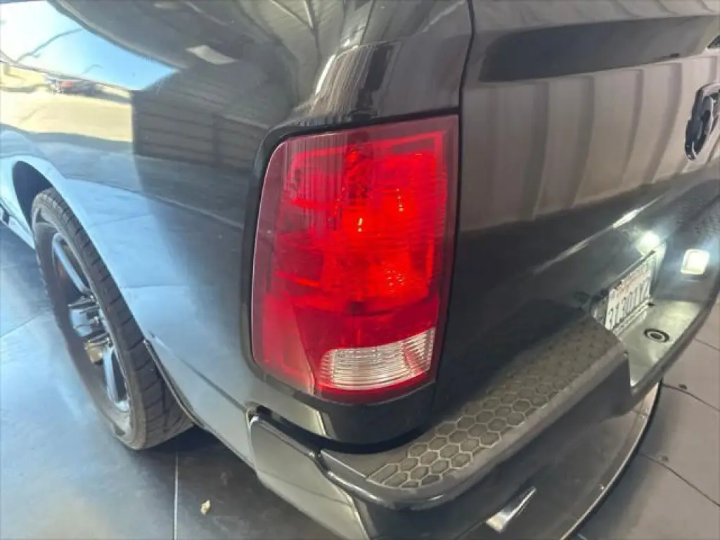 Ram 1500 2016 4x2 Express 2dr Regular Cab 6.3 ft. SB Pickup