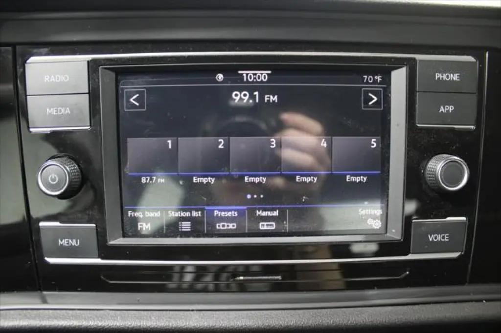 Volkswagen Jetta 2023 S 4p Sedan 6M
