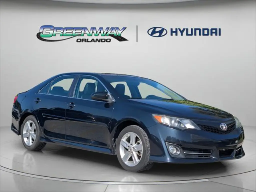 Toyota Camry 2014 SE 4p Sedan