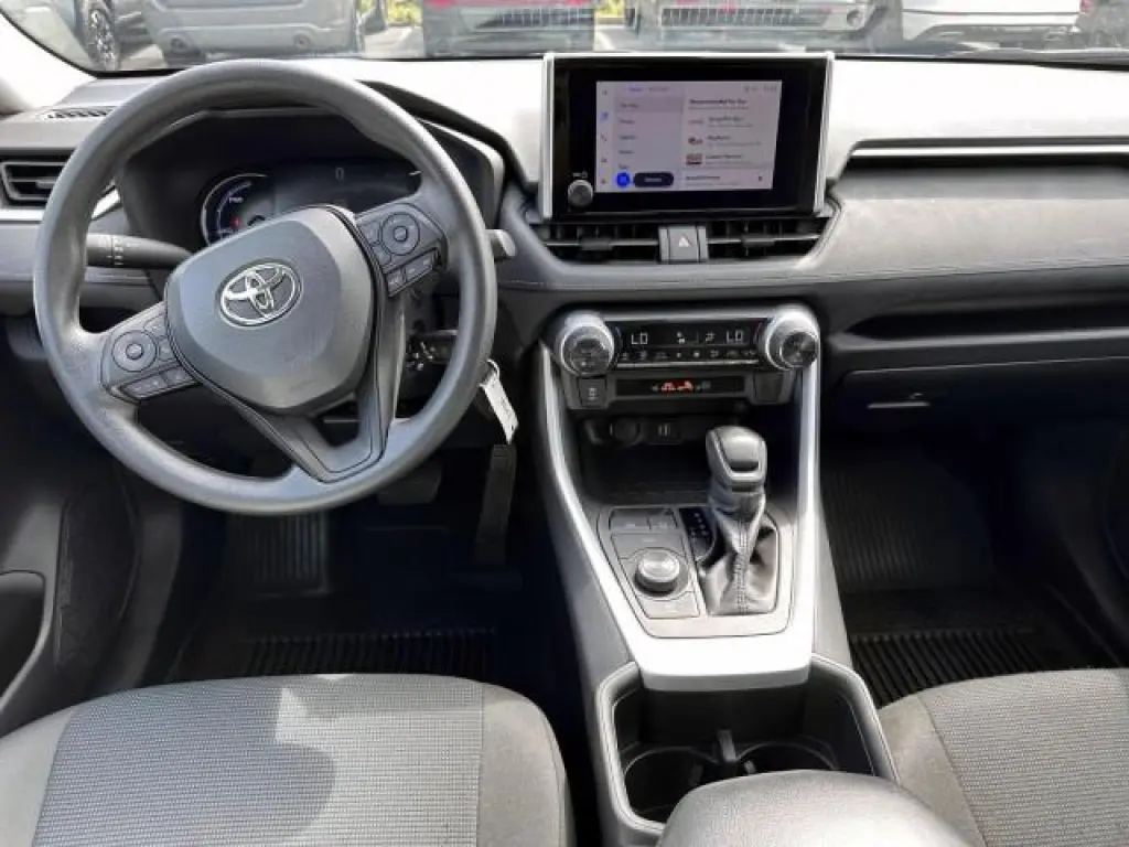 Toyota RAV4 Híbrido 2024 AWD LE 4dr SUV