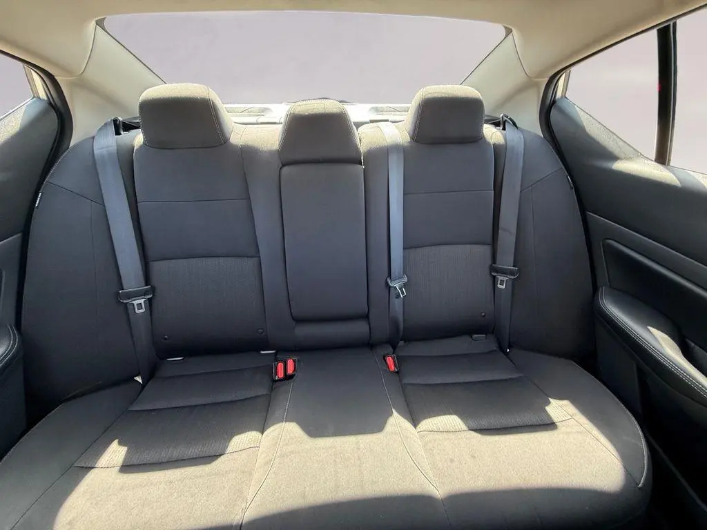 Nissan Altima 2025 2.5 SV 4dr Sedan