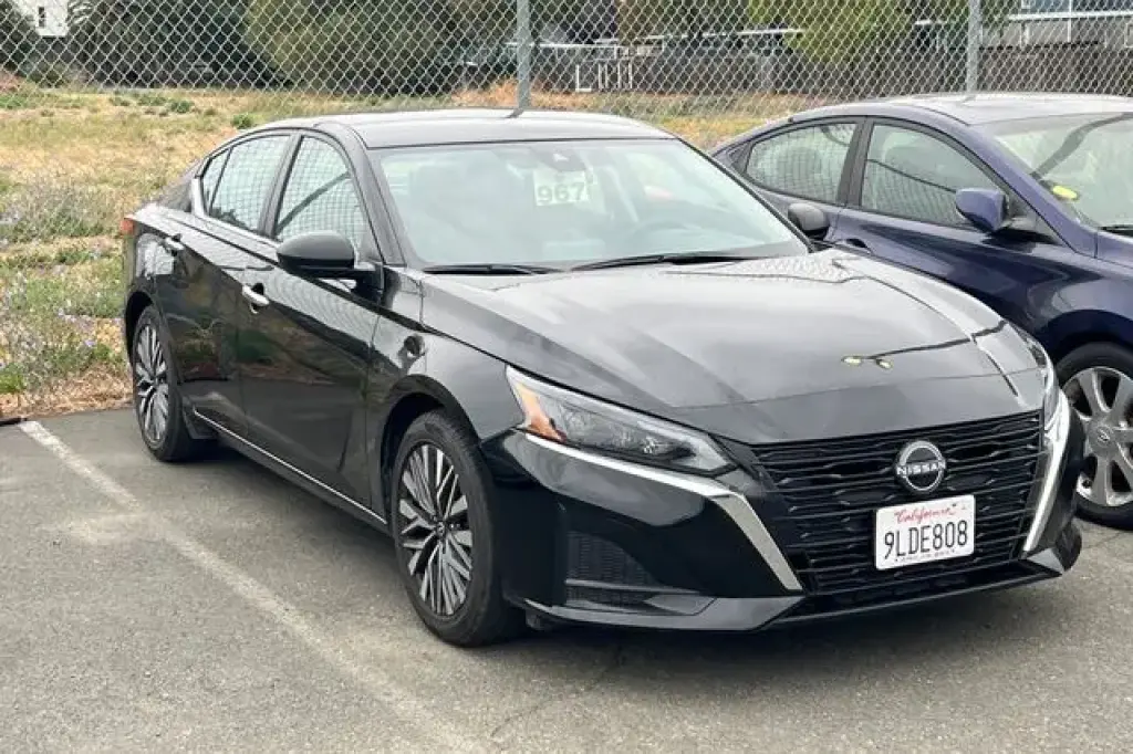 Nissan Altima 2024 2.5 SV 4dr Sedán