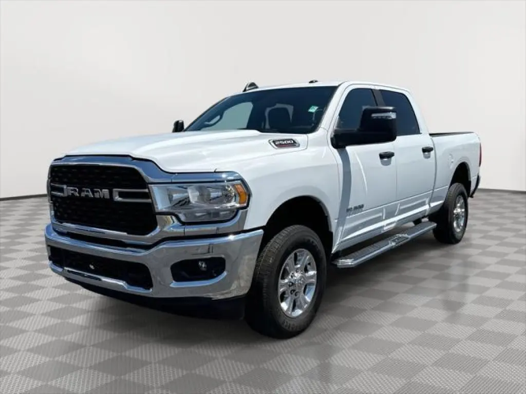 Ram 2500 2024 4x4 Big Horn 4dr Crew Cab 6.3 ft. SB Pickup