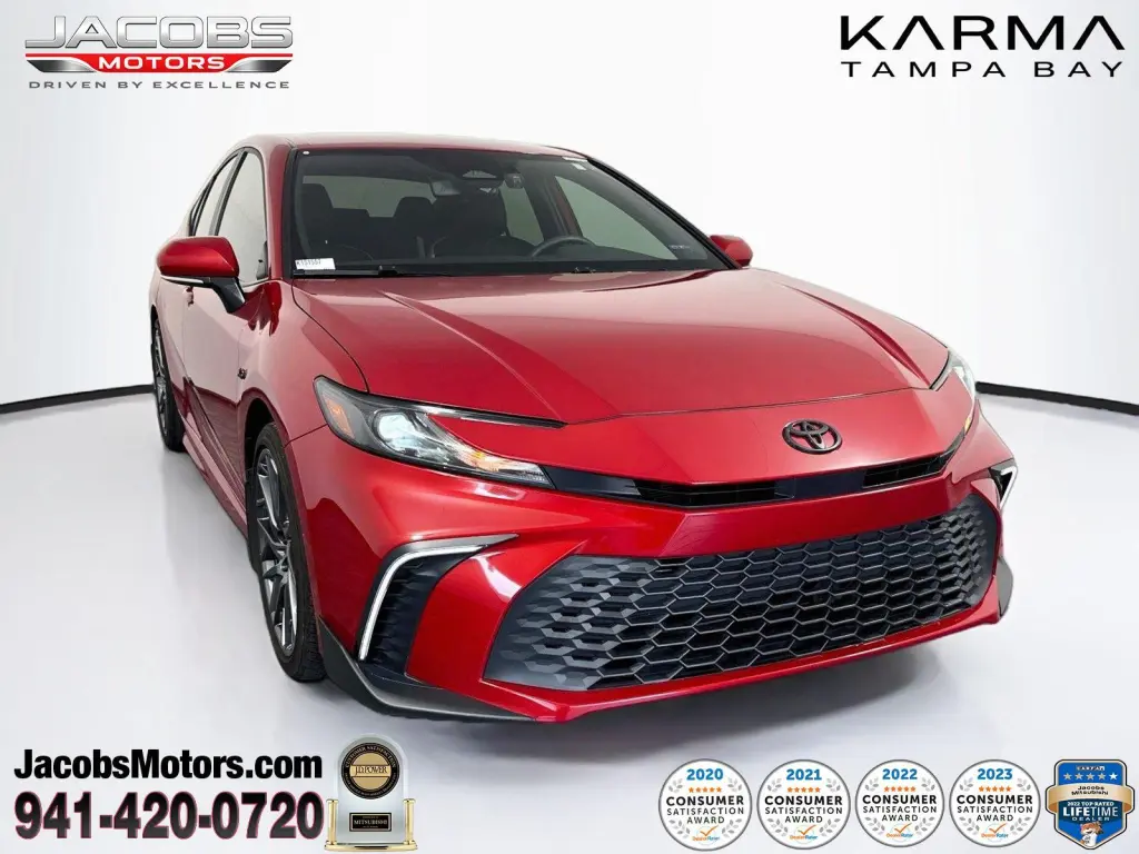 Toyota Camry 2025 SE 4dr Sedan