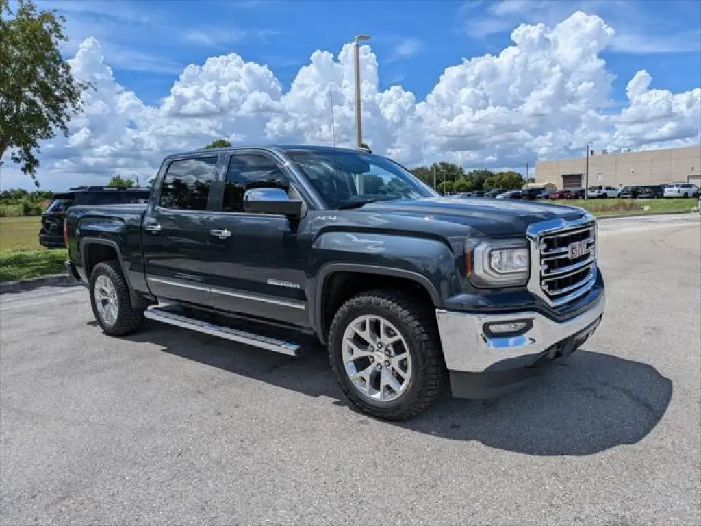 GMC Sierra 1500 2018 4x4 SLT 4dr Crew Cab 5.8 ft. CB