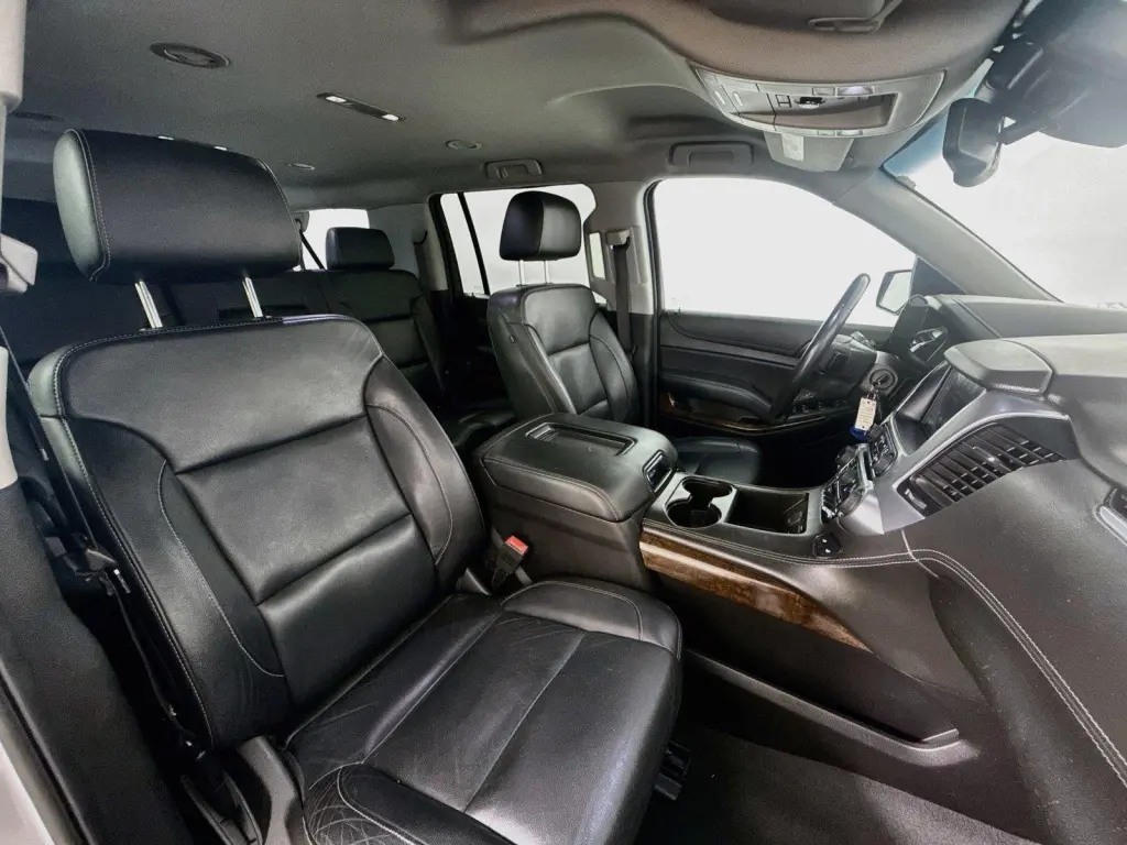 Chevrolet Suburban 2019 4x4 LT 4p SUV