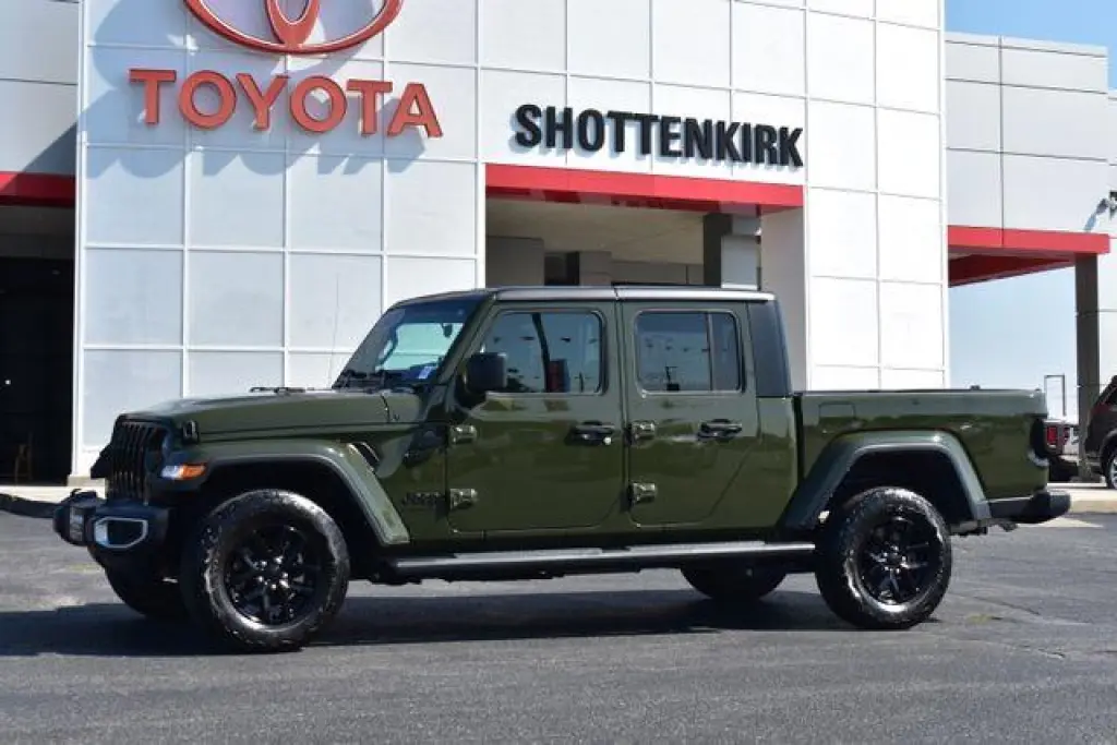 Jeep Gladiator 2023 4x4 Sport S 4dr Crew Cab 5.0 ft. SB