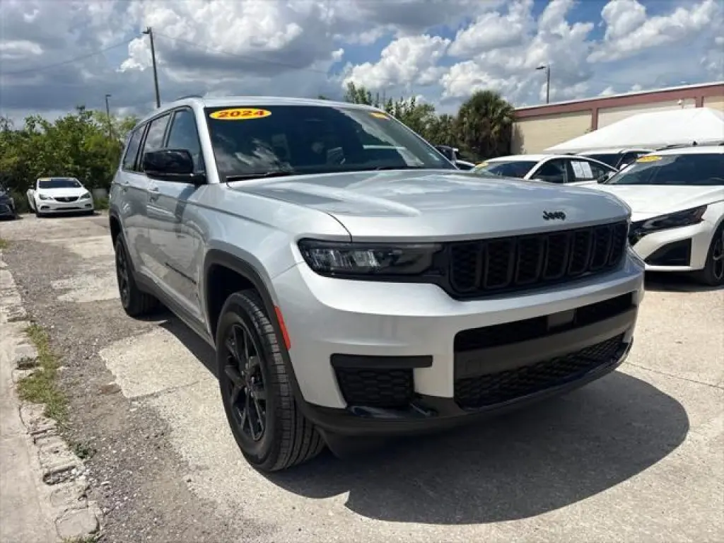 Jeep Grand Cherokee L 2024 4x4 Altitude 4p SUV