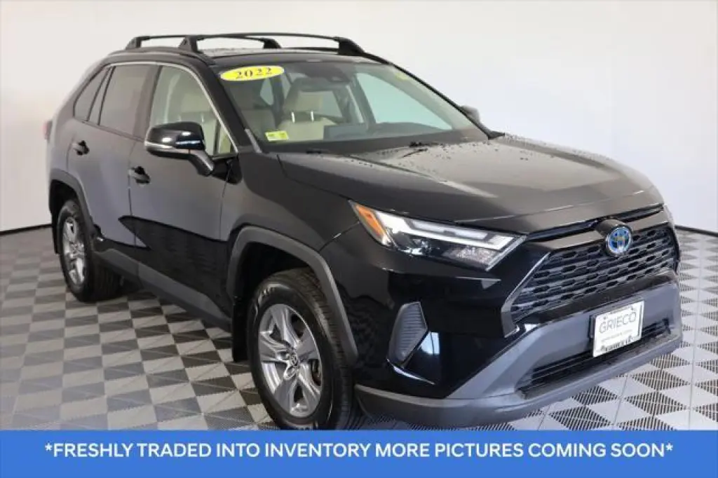 Toyota RAV4 Hybrid 2022 AWD XLE 4dr SUV