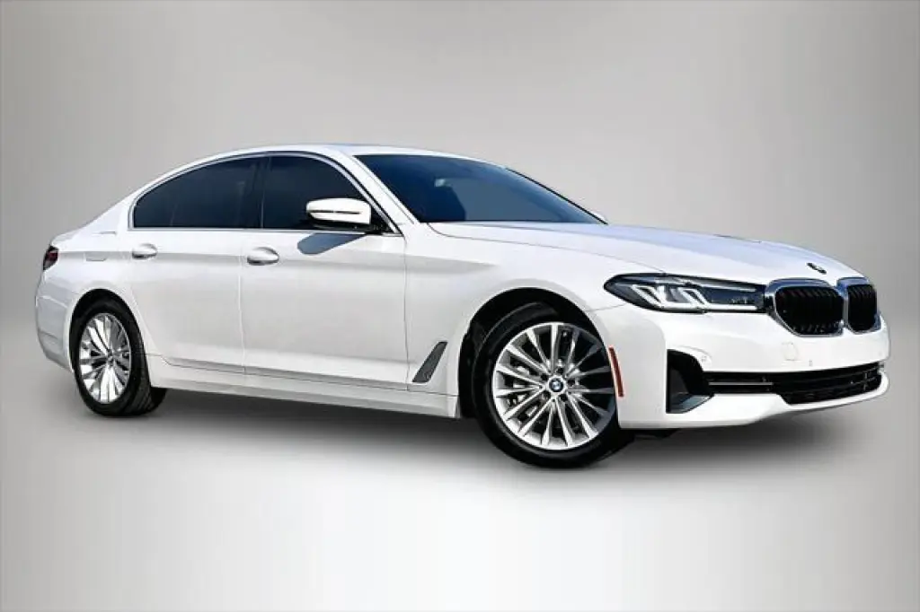 BMW Serie 5 2023 530i 4dr Sedán