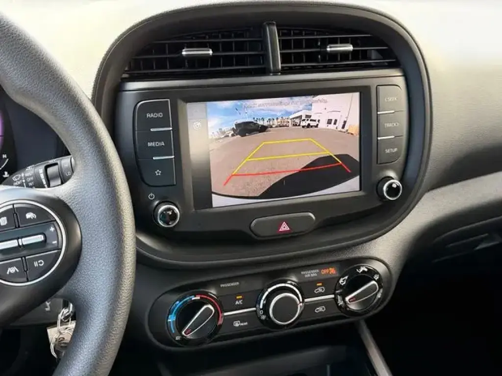 Crossover 4 puertas Kia Soul 2024 LX