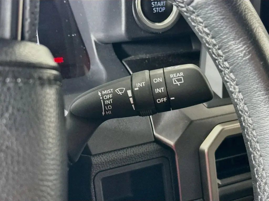 Toyota 4Runner 2025 4x4 SR5 4dr SUV